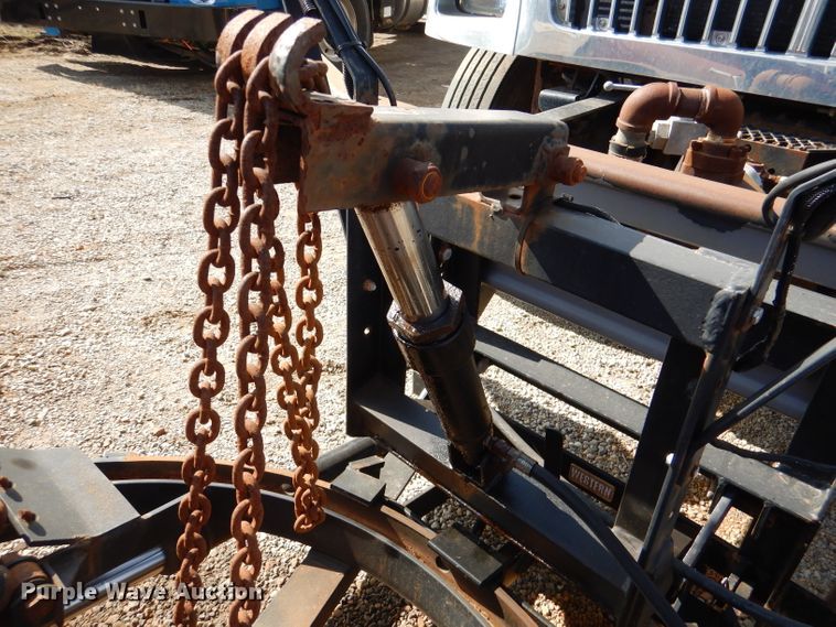 image for item DL2050 2005 International 7300  dump truck