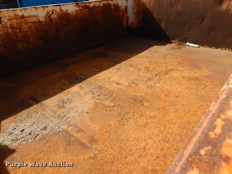 image for item DL2050 2005 International 7300  dump truck