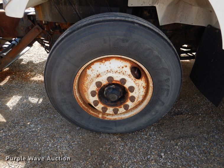 image for item DL2050 2005 International 7300  dump truck