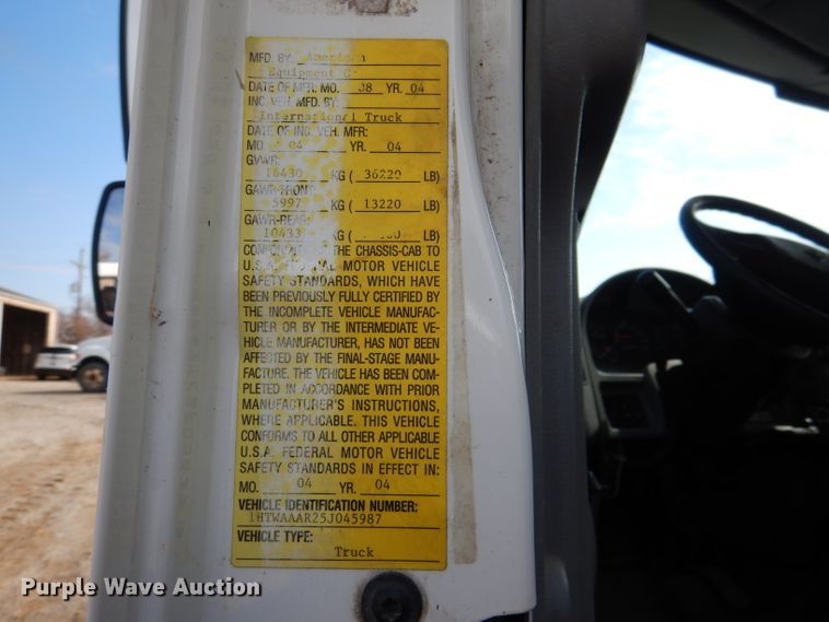 image for item DL2050 2005 International 7300  dump truck