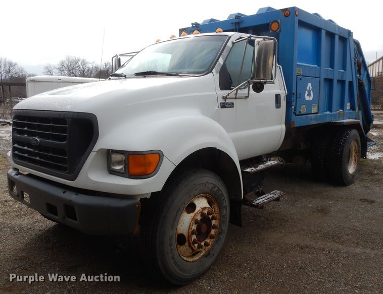 image for item DL2051 2000 Ford F650 Super Duty  refuse truck