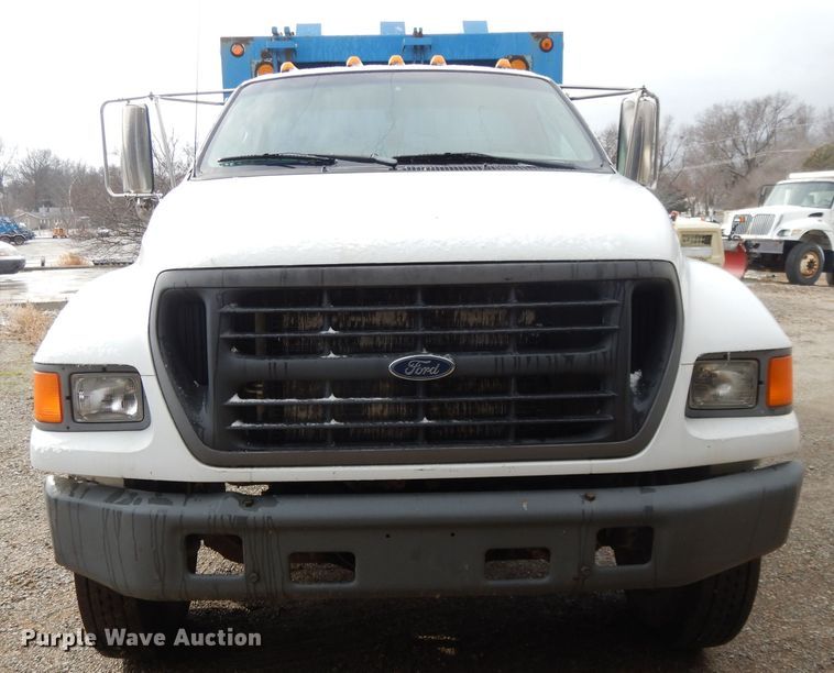 image for item DL2051 2000 Ford F650 Super Duty  refuse truck