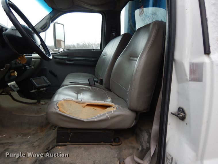 image for item DL2051 2000 Ford F650 Super Duty  refuse truck