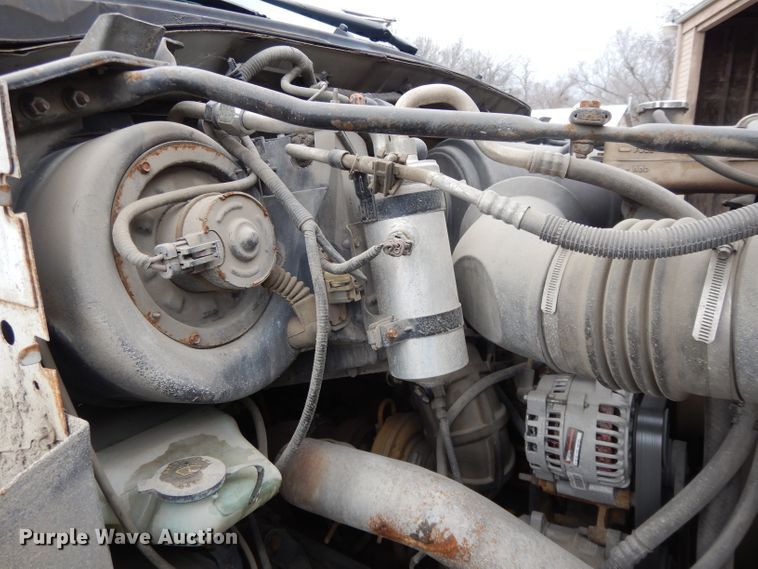 image for item DL2051 2000 Ford F650 Super Duty  refuse truck