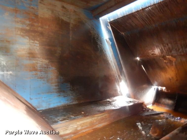 image for item DL2051 2000 Ford F650 Super Duty  refuse truck