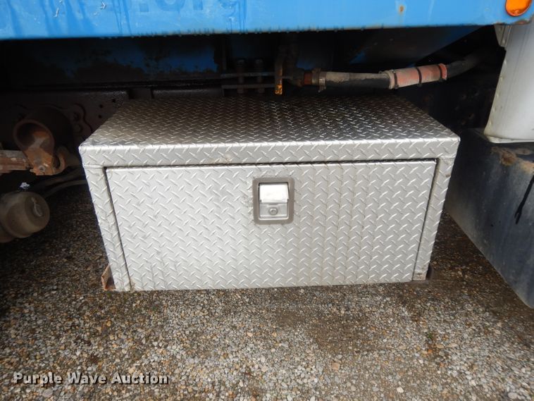 image for item DL2051 2000 Ford F650 Super Duty  refuse truck