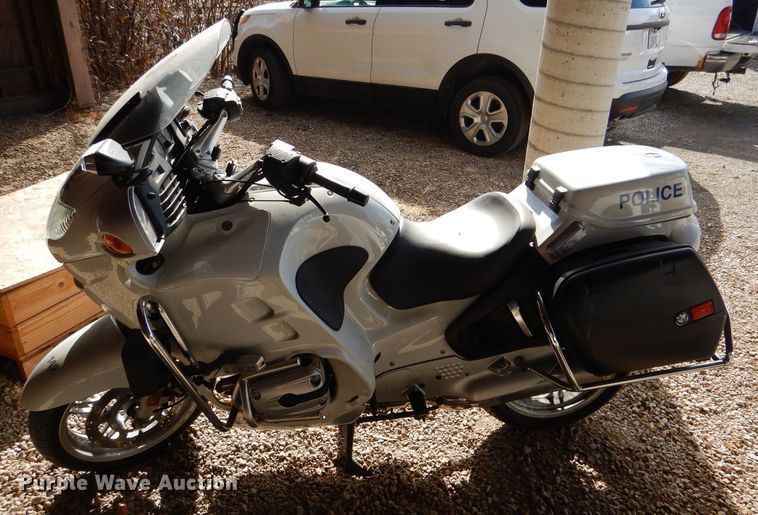 image for item DL2060 2005 BMW R1150RT motorcycle