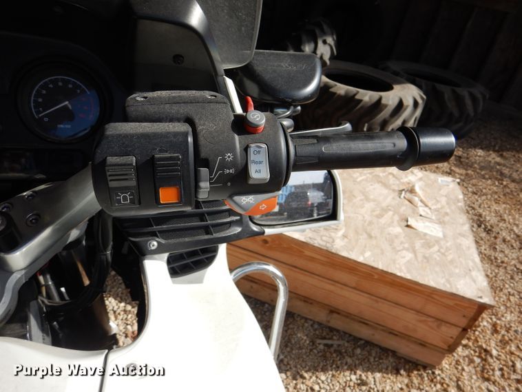 image for item DL2060 2005 BMW R1150RT motorcycle