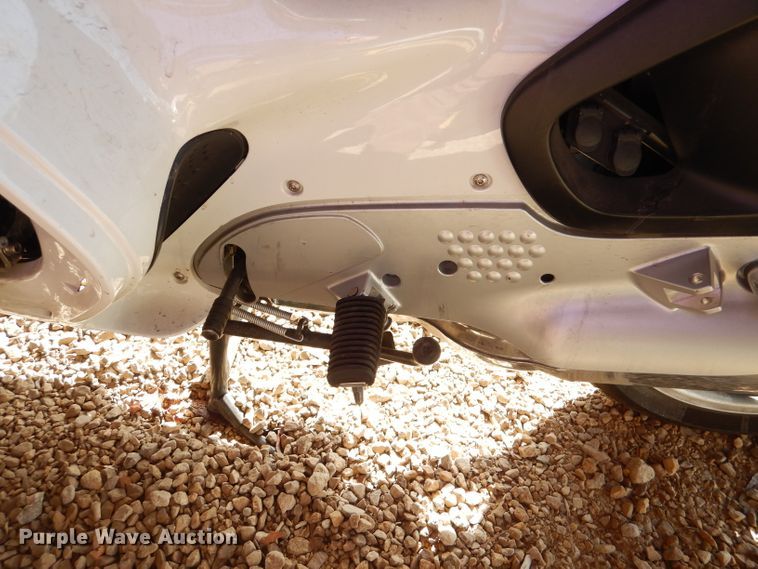 image for item DL2060 2005 BMW R1150RT motorcycle