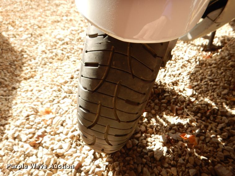 image for item DL2060 2005 BMW R1150RT motorcycle