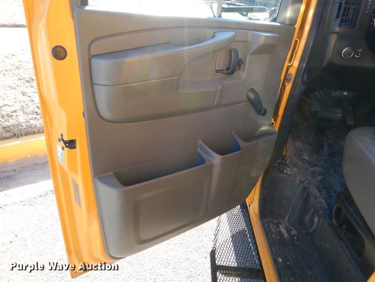 image for item DL2145 2011 Chevrolet Express G3500  school bus