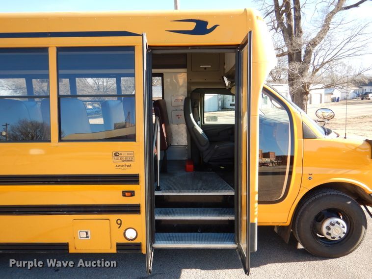 image for item DL2145 2011 Chevrolet Express G3500  school bus