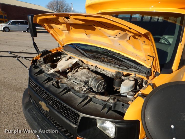 image for item DL2145 2011 Chevrolet Express G3500  school bus