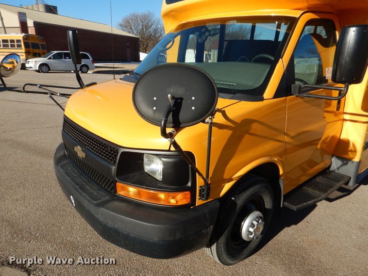 image for item DL2145 2011 Chevrolet Express G3500  school bus
