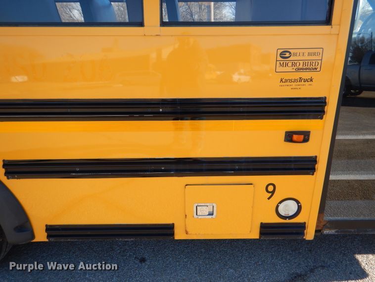 image for item DL2145 2011 Chevrolet Express G3500  school bus