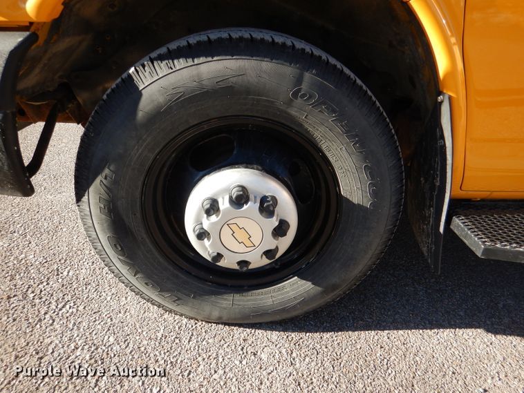 image for item DL2145 2011 Chevrolet Express G3500  school bus