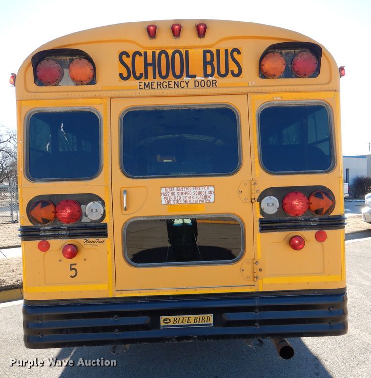 image for item DL2146 2002 International 3800  school bus