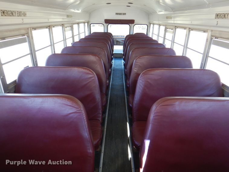 image for item DL2146 2002 International 3800  school bus