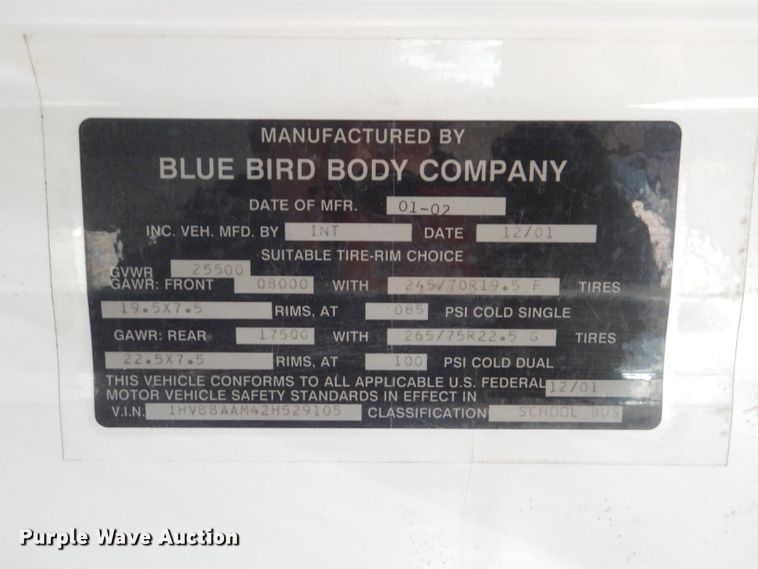 image for item DL2146 2002 International 3800  school bus