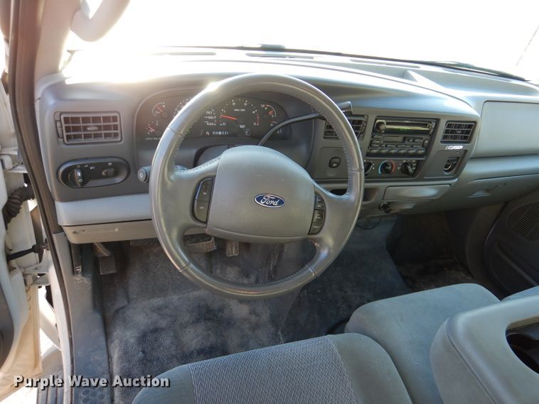 image for item DL2147 2003 Ford Excursion XLT  SUV