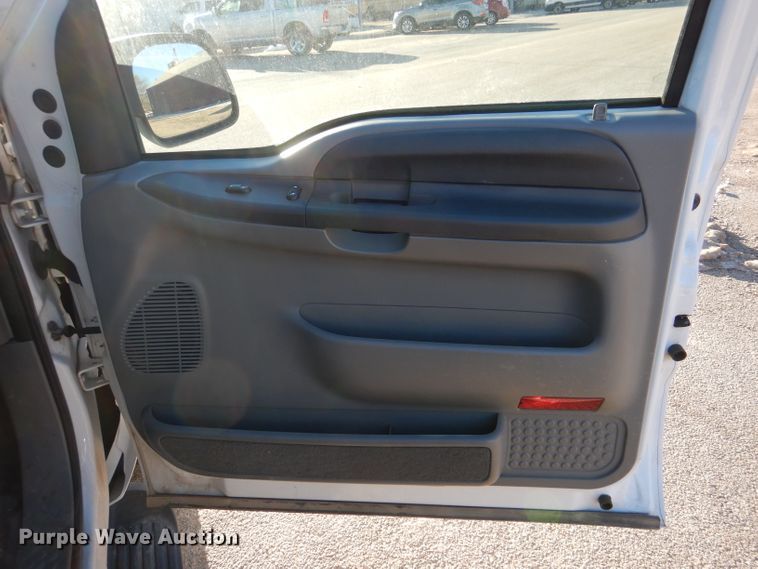 image for item DL2147 2003 Ford Excursion XLT  SUV