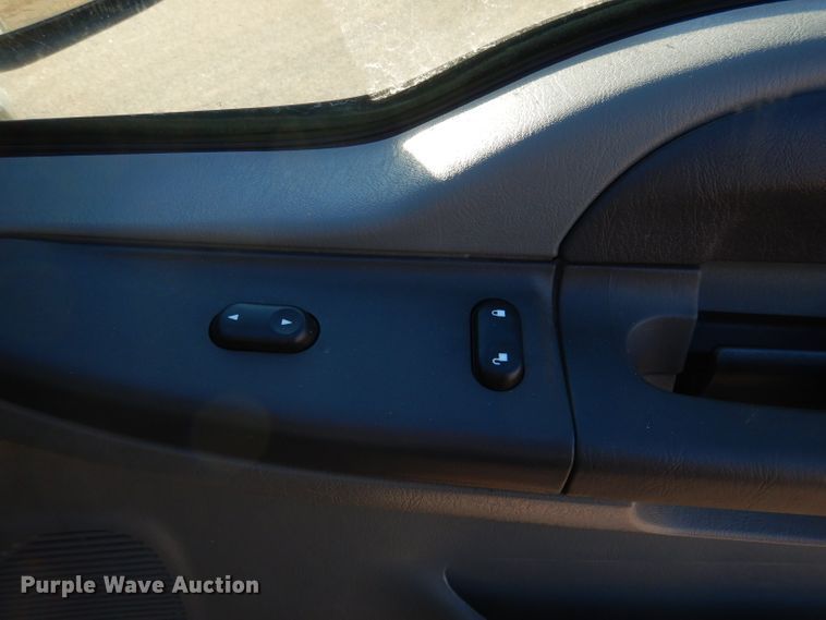 image for item DL2147 2003 Ford Excursion XLT  SUV