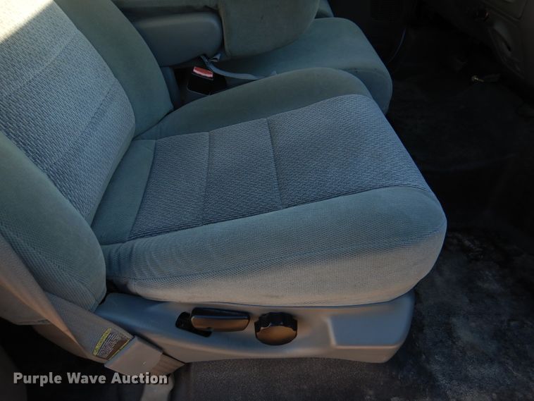 image for item DL2147 2003 Ford Excursion XLT  SUV