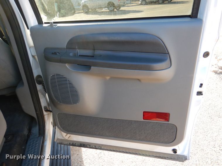 image for item DL2147 2003 Ford Excursion XLT  SUV