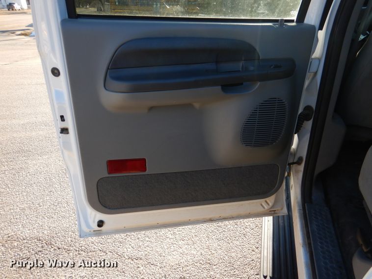 image for item DL2147 2003 Ford Excursion XLT  SUV