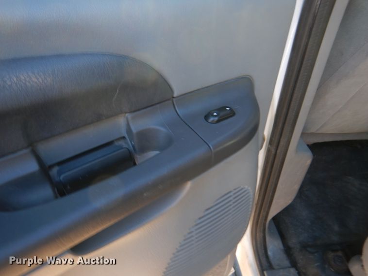 image for item DL2147 2003 Ford Excursion XLT  SUV