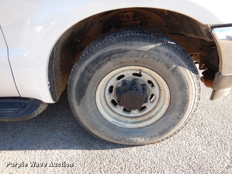 image for item DL2147 2003 Ford Excursion XLT  SUV