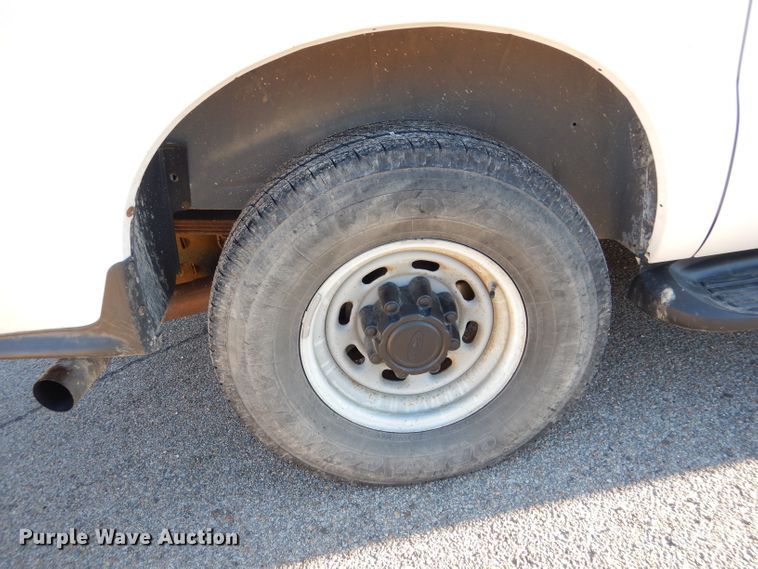 image for item DL2147 2003 Ford Excursion XLT  SUV