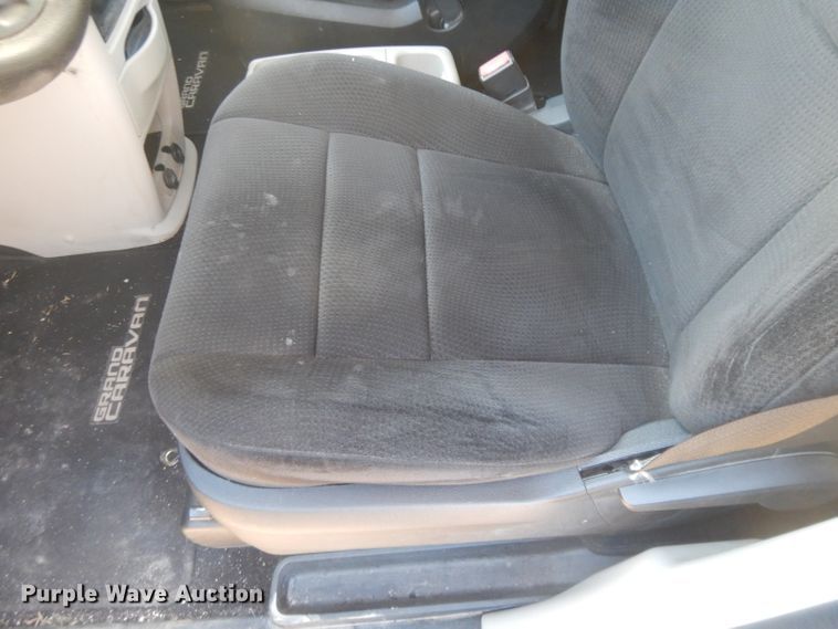 image for item DL2148 2012 Dodge Grand Caravan  van