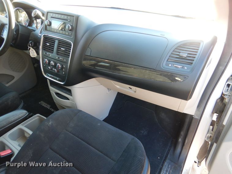 image for item DL2148 2012 Dodge Grand Caravan  van