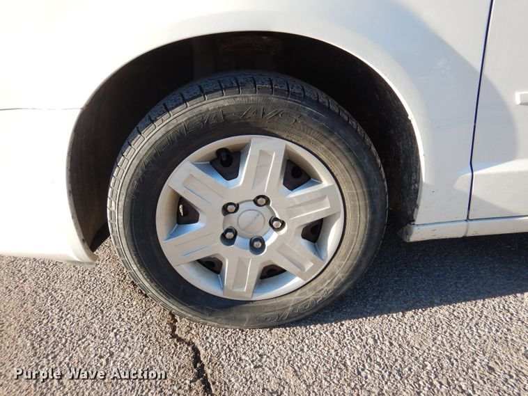 image for item DL2148 2012 Dodge Grand Caravan  van