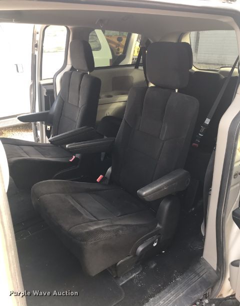 image for item DL2148 2012 Dodge Grand Caravan  van