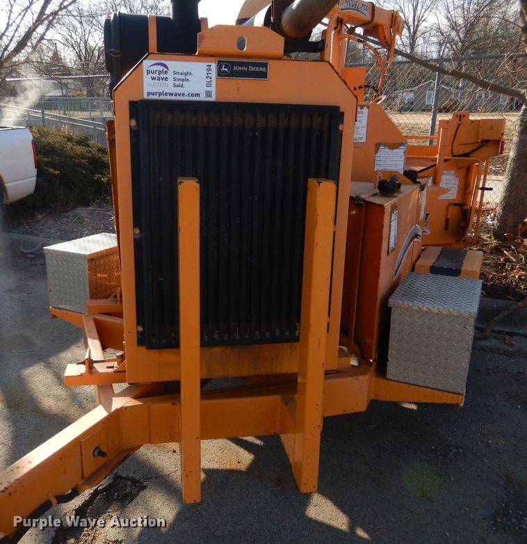 image for item DL2194 2005 Bandit 250  wood chipper