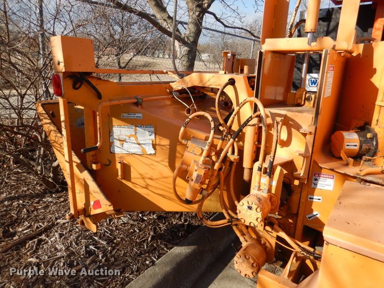 image for item DL2194 2005 Bandit 250  wood chipper