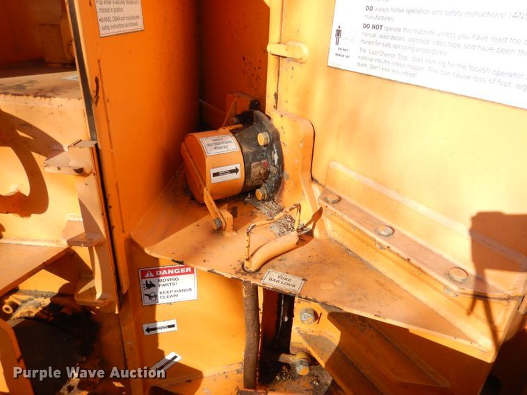 image for item DL2194 2005 Bandit 250  wood chipper