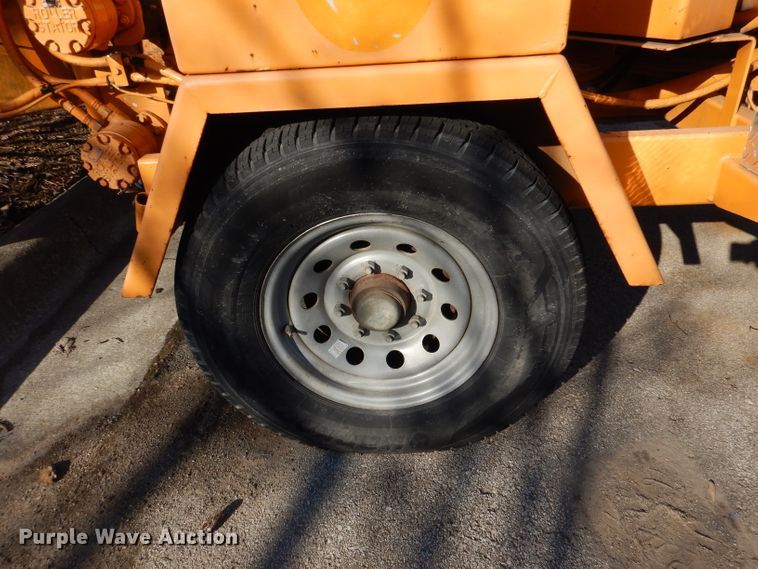 image for item DL2194 2005 Bandit 250  wood chipper