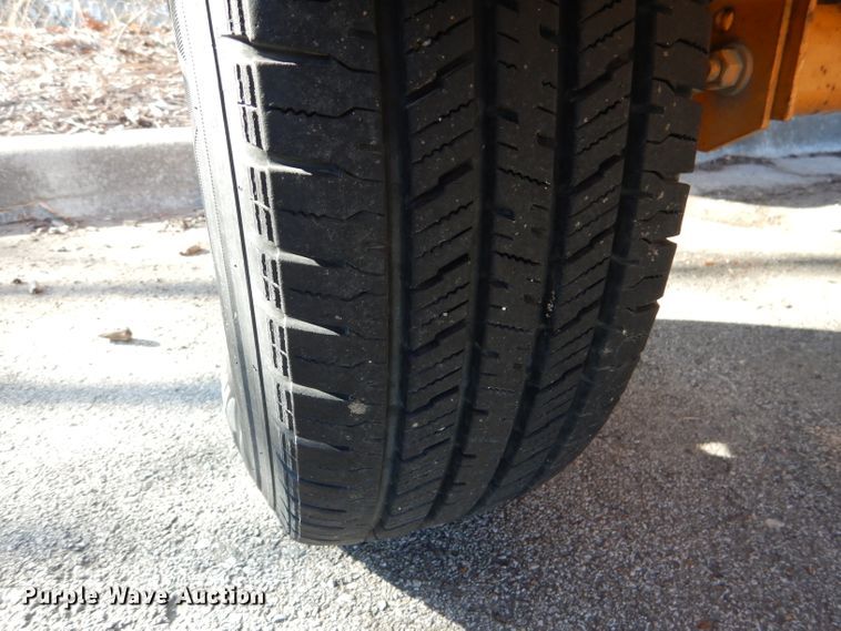 image for item DL2194 2005 Bandit 250  wood chipper