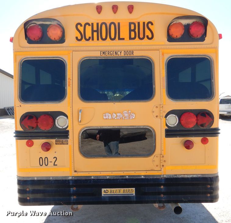 image for item DL2206 2001 International 3800  school bus