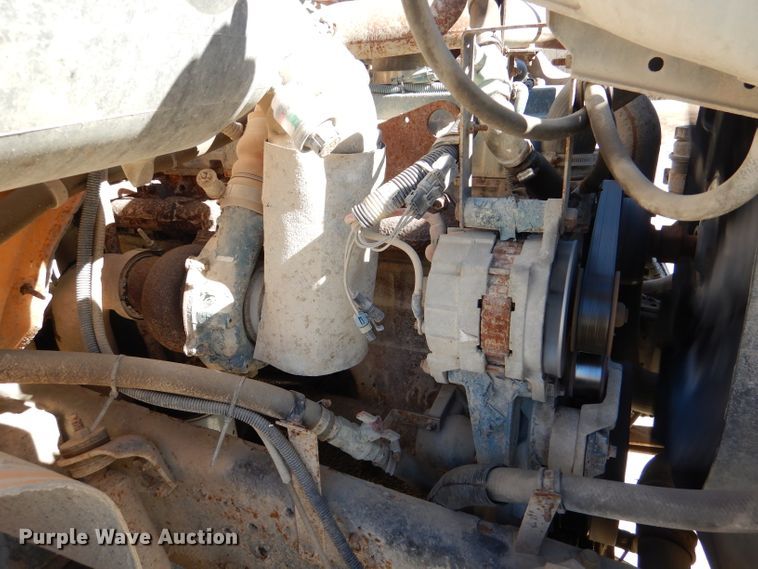 image for item DL2206 2001 International 3800  school bus