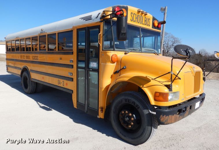 image for item DL2207 2004 International CE300  school bus