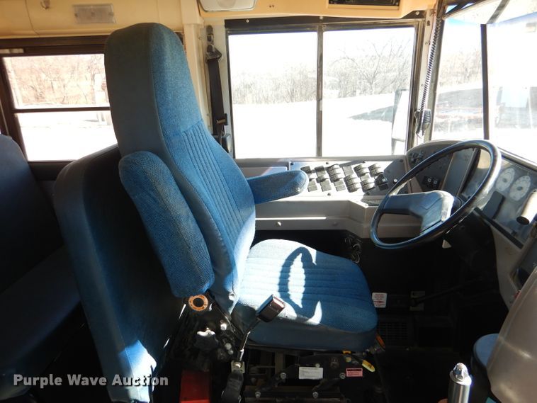 image for item DL2207 2004 International CE300  school bus