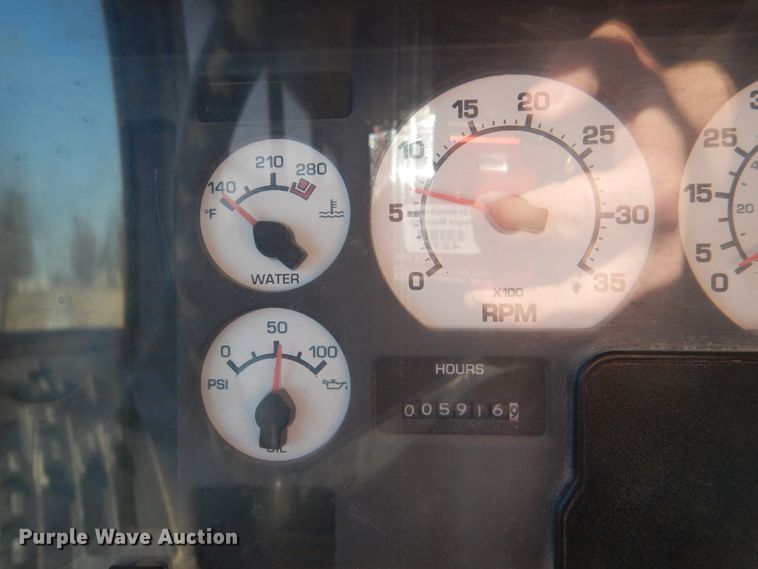 image for item DL2207 2004 International CE300  school bus