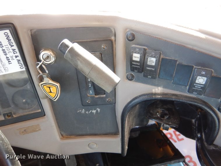 image for item DL2207 2004 International CE300  school bus