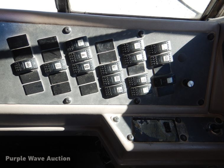 image for item DL2207 2004 International CE300  school bus