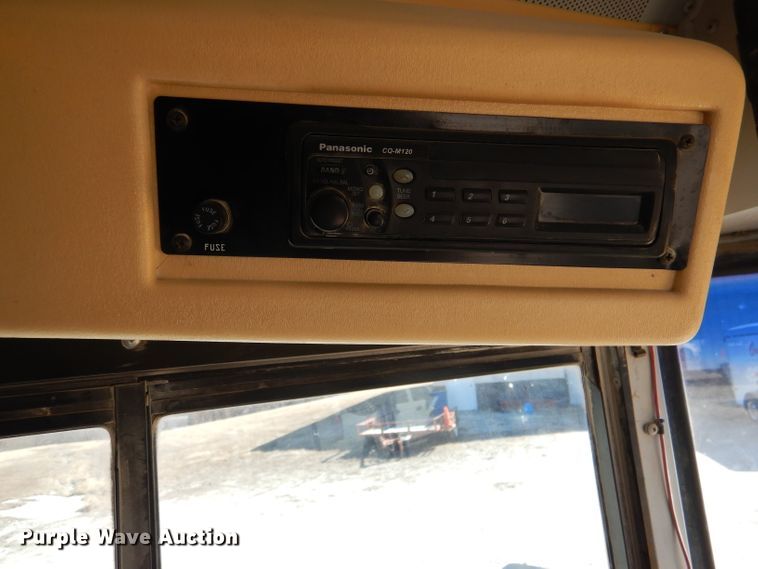 image for item DL2207 2004 International CE300  school bus