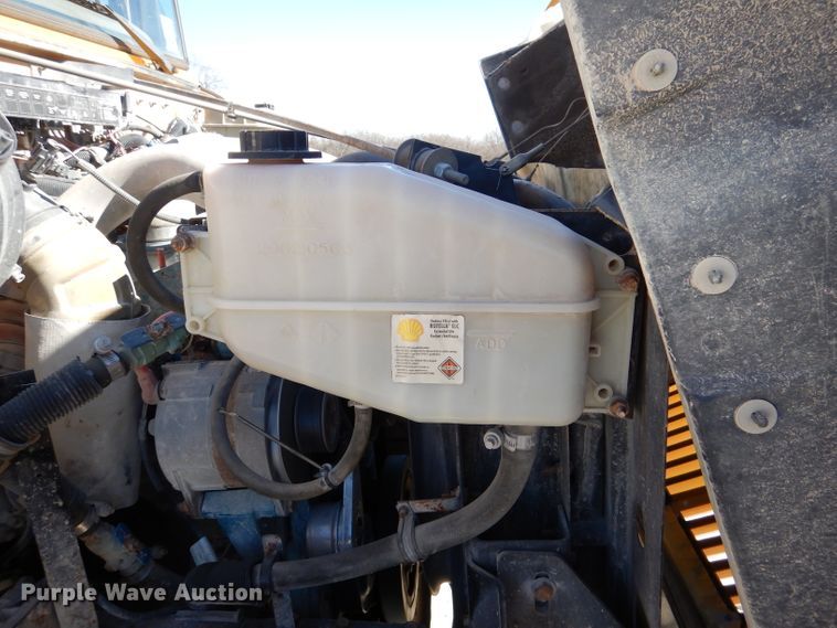 image for item DL2207 2004 International CE300  school bus